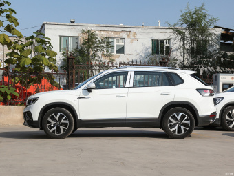 VW Tayron Deluxe Plus Advanced 330TSI